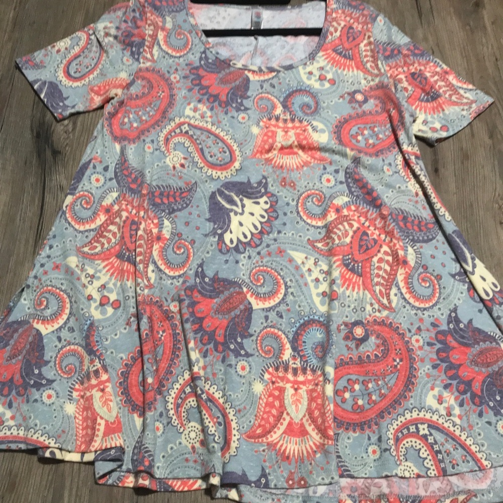 😎 LuLaRoe Perfect Tee